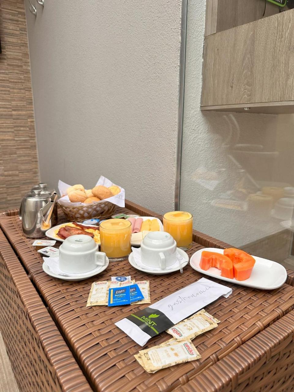 Mint Motel Гуарульюс Экстерьер фото